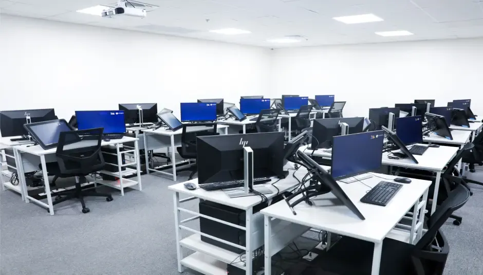 iACADEMY Cebu campus photo 3